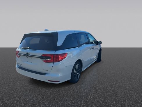 Used 2024 Honda Odyssey Touring image 9