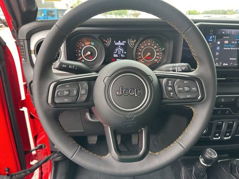 Used 2024 Jeep Wrangler Sport S image 14