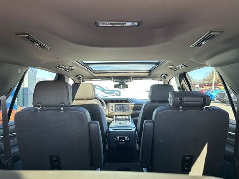Used 2021 GMC Yukon Denali image 11