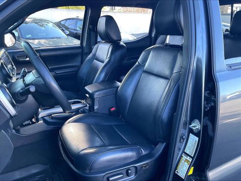 Used 2021 Toyota Tacoma Limited w/ Nightshade Package image 27