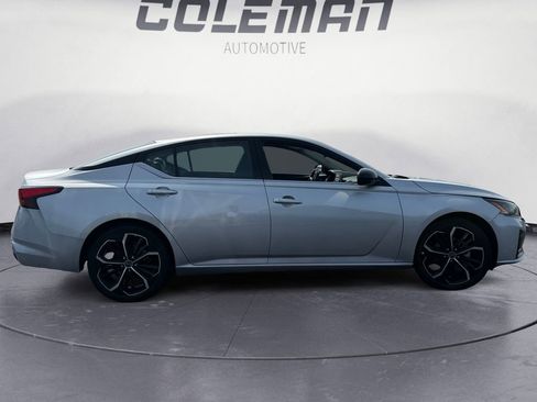 Used 2023 Nissan Altima 2.5 SR image 6