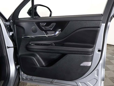 Used 2024 Lincoln Corsair Premiere w/ Equipment Group 101A image 26