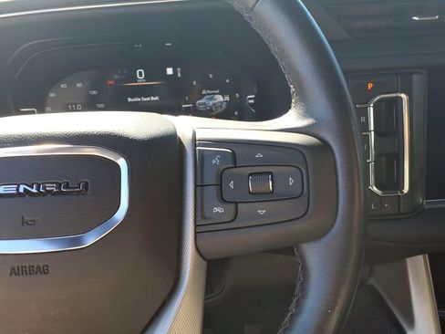 Used 2022 GMC Yukon XL Denali AWD/4WD image 22