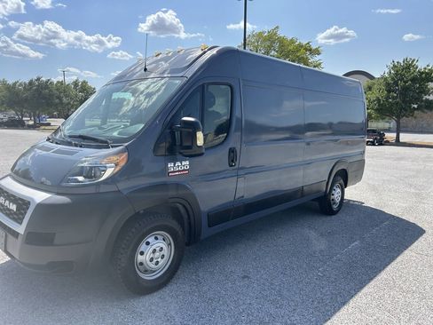 Used 2021 RAM ProMaster 3500 FWD image 2
