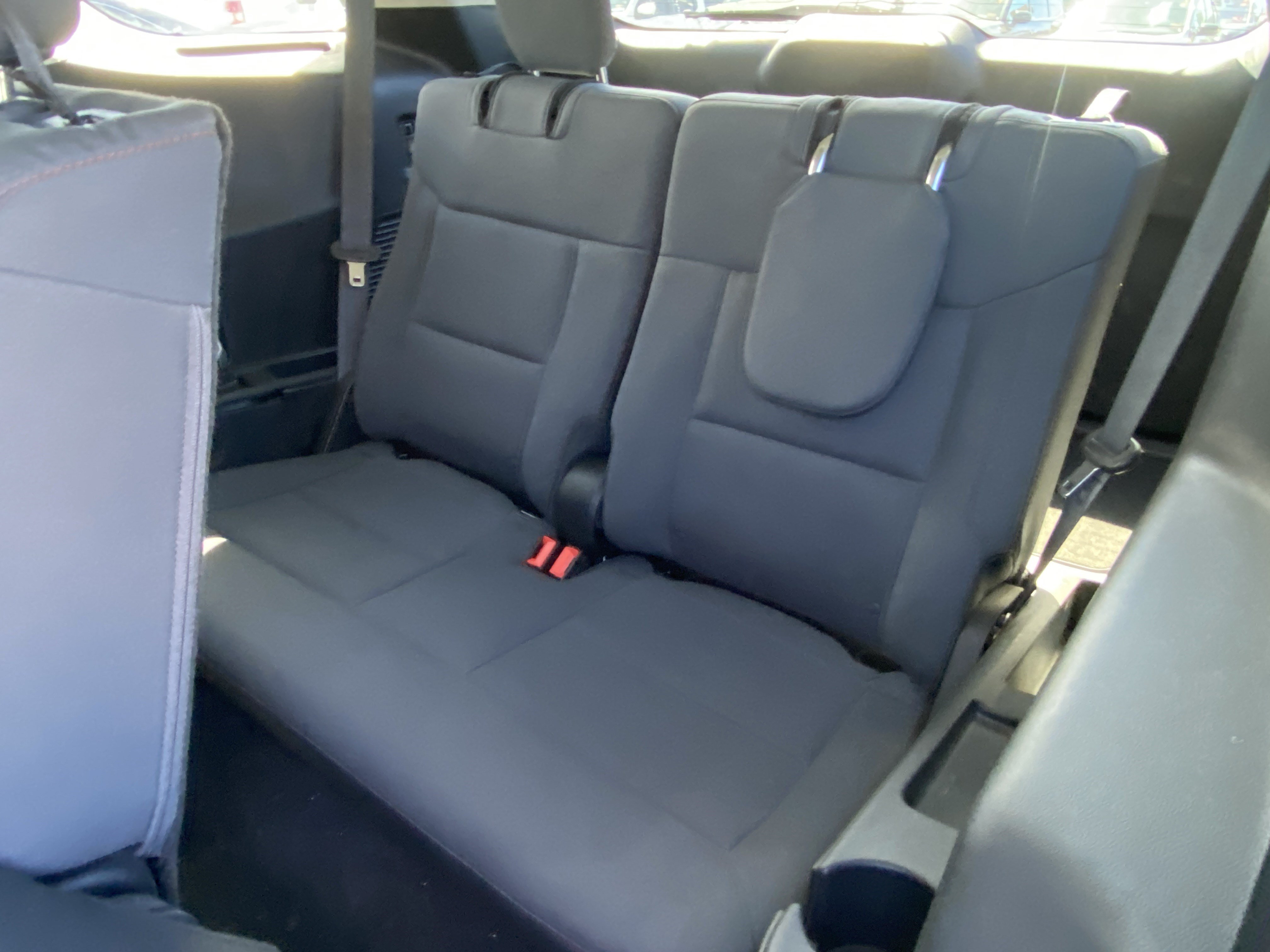 Used 2025 Ford Explorer Active RWD image 16