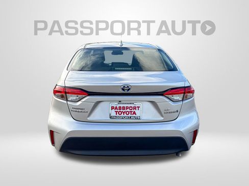 Used 2023 Toyota Corolla LE image 6