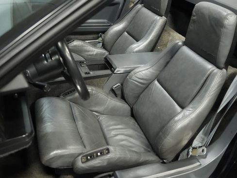Used 1986 Chevrolet Corvette Convertible image 39