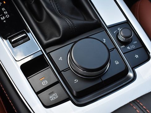 New 2025 MAZDA CX-30 Carbon image 29