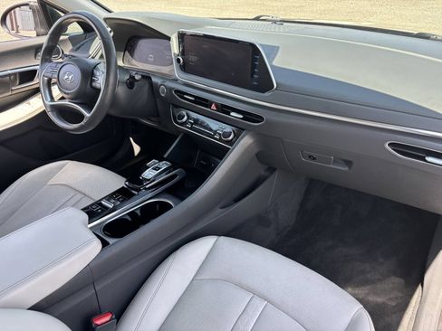 Used 2022 Hyundai Sonata Limited FWD image 13