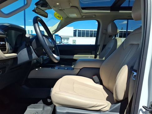 Used 2023 Ford Expedition Max Limited AWD/4WD image 17
