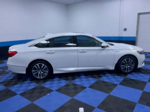 Certified 2022 Honda Accord EX-L image 9