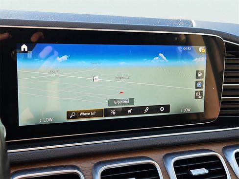 Used 2020 Mercedes-Benz GLE 450 4MATIC w/ Premium Package image 17