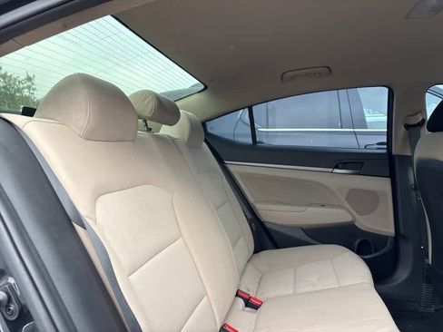 Used 2018 Hyundai Elantra SEL image 7