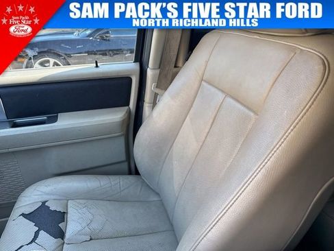Used 2017 Ford Expedition XLT w/ Equipment Group 202A RWD image 12