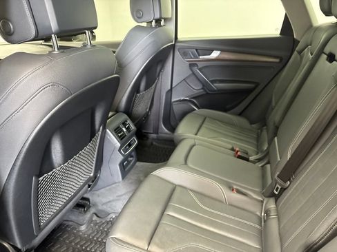 Used 2024 Audi Q5 e Premium w/ Convenience Package AWD/4WD image 22