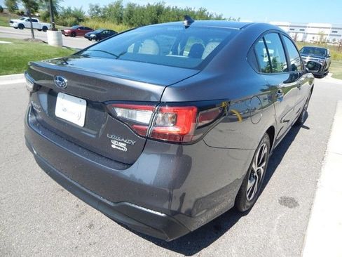 Used 2025 Subaru Legacy Premium AWD/4WD image 7
