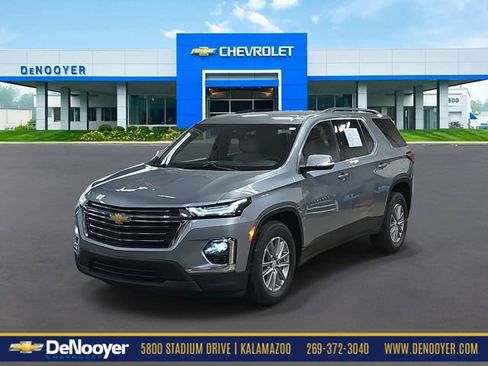 Used 2023 Chevrolet Traverse LT w/ LPO, Cargo Package image 1