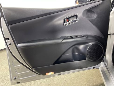 Used 2017 Toyota Prius Two image 17