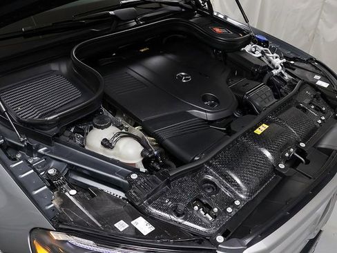 Certified 2026 Mercedes-Benz GLS 450 4MATIC image 40