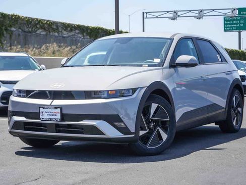 New 2026 Hyundai Ioniq 5 SEL RWD image 1