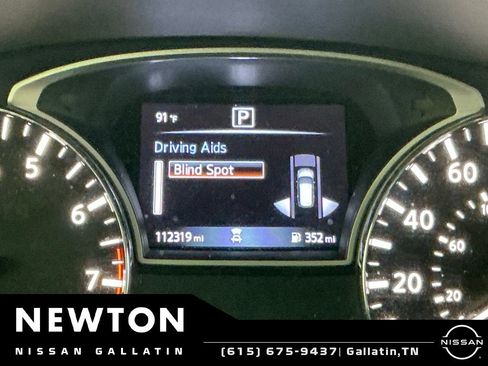 Used 2019 Nissan Pathfinder Platinum FWD image 36