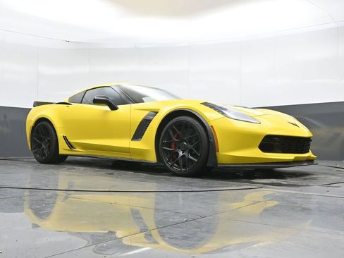 Used 2016 Chevrolet Corvette Z06 w/ Z07 Performance Package image 40