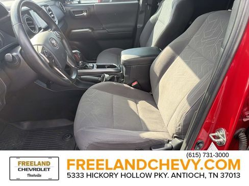 Used 2018 Toyota Tacoma TRD Off-Road image 23