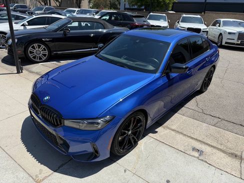 Used 2024 BMW 330i Sedan w/ M Sport Package RWD image 14