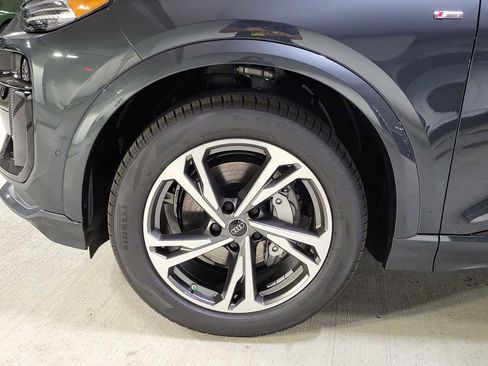 New 2027 Audi Q6 e-tron Premium Plus AWD/4WD image 10