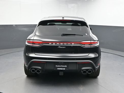 Certified 2025 Porsche Macan image 24