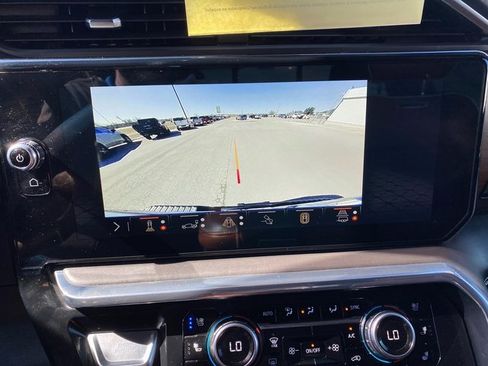 Used 2024 GMC Sierra 2500 Denali Ultimate w/ Max Trailering Package image 17