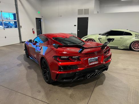 Used 2025 Chevrolet Corvette Z06 w/ Battery Protection Package image 5