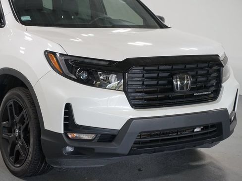 Used 2024 Honda Passport Black Edition image 4