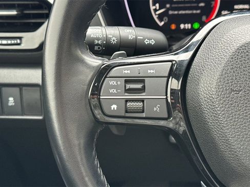 Certified 2025 Honda Pilot Touring image 31