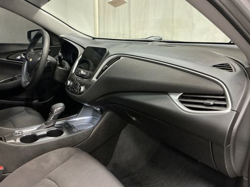 Used 2022 Chevrolet Malibu LT image 29