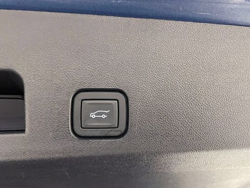Used 2024 Chevrolet Traverse LT AWD/4WD image 13