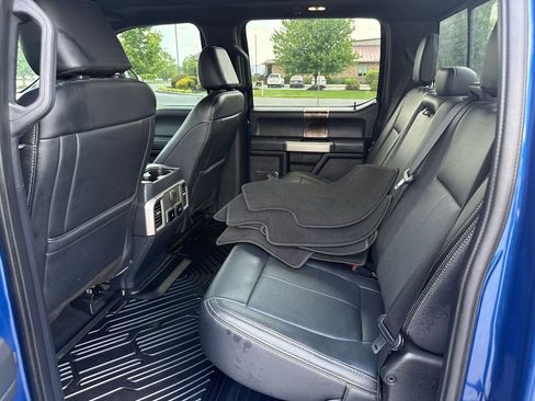 Used 2022 Ford F250 Lariat w/ Black Appearance Package AWD/4WD image 10