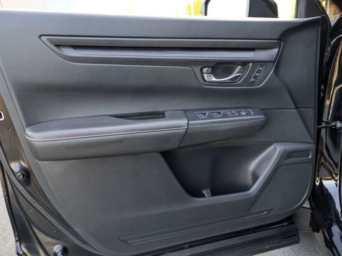 Used 2025 Honda CR-V Sport-L image 16