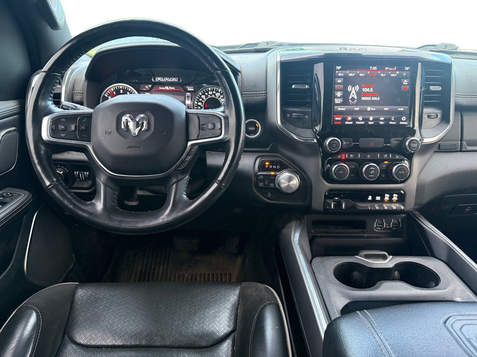 Used 2020 RAM 1500 Laramie AWD/4WD image 11