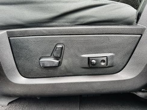 Used 2014 RAM 1500 Outdoorsman image 14