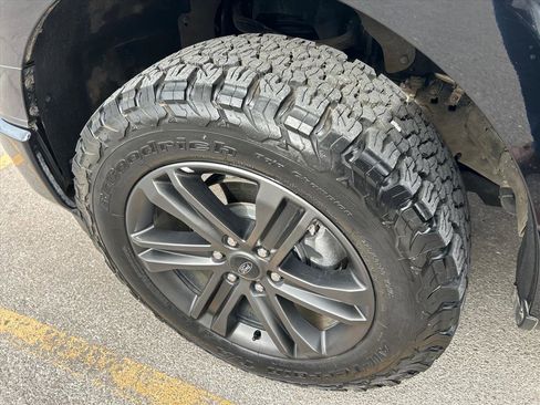 Used 2022 Ford F150 Lariat image 11