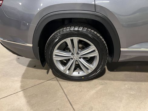 Used 2018 Volkswagen Atlas SEL w/ R-Line Package image 42