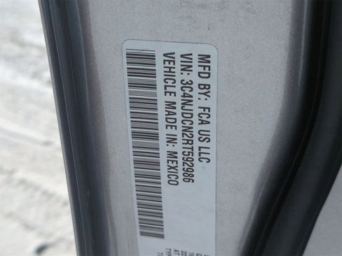 Certified 2024 Jeep Compass Limited w/ Sun and Sound Group image 37