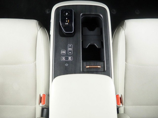 Used 2024 Nissan Ariya Evolve+ AWD/4WD image 29