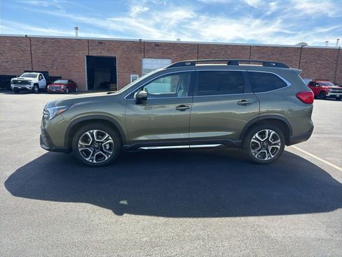 Used 2023 Subaru Ascent Limited AWD/4WD image 1