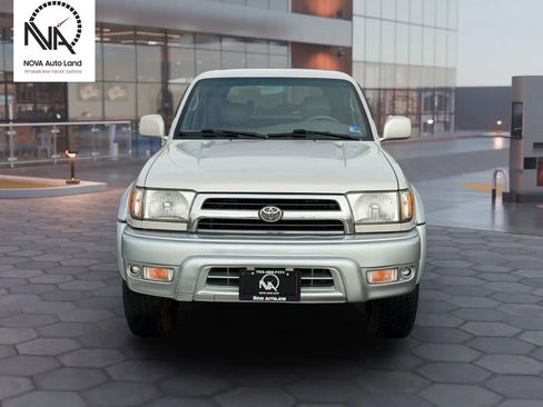 Used 2000 Toyota 4Runner Limited image 3