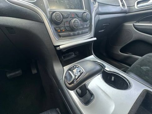 Used 2015 Jeep Grand Cherokee Altitude AWD/4WD image 19
