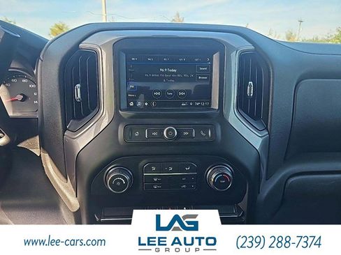 Used 2019 Chevrolet Silverado 1500 Custom w/ Custom Value Package image 5