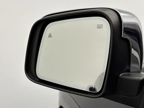 Used 2018 Jeep Grand Cherokee Summit image 14