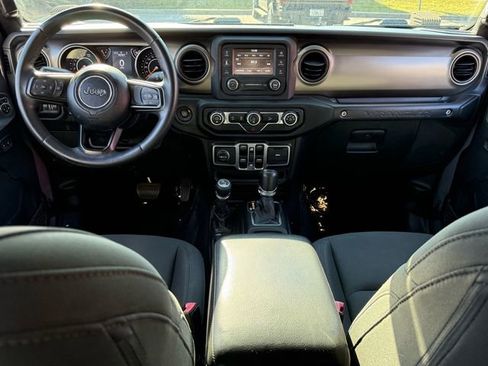 Used 2018 Jeep Wrangler Unlimited Sport S image 7